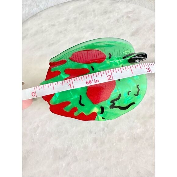 Disney Snow White evil queen poison red & green apple hair claw ￼